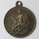 17. Mai. 1894, Sittende kvinne JA.21, Forsølvet bronse m/hempe thumbnail
